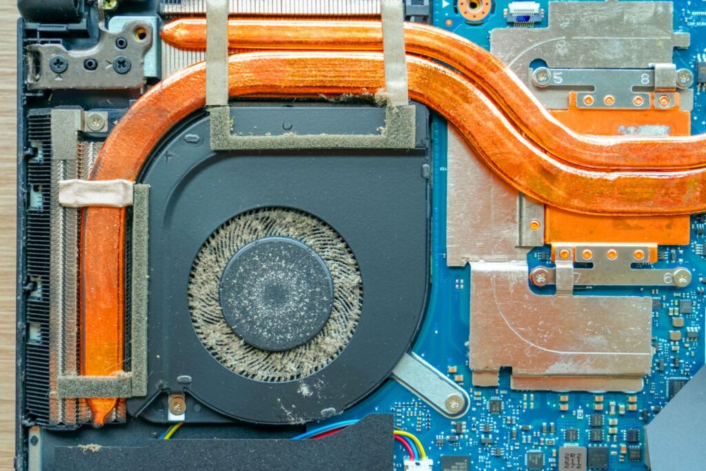 Fanhardwareinspectiom | gearandcode Inspect the fan Hardware